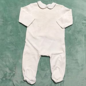 Burberry footie onesie, white size 12M